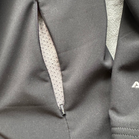The North Face Apex Bionic Soft Shell Jacket - Picture 8 of 10